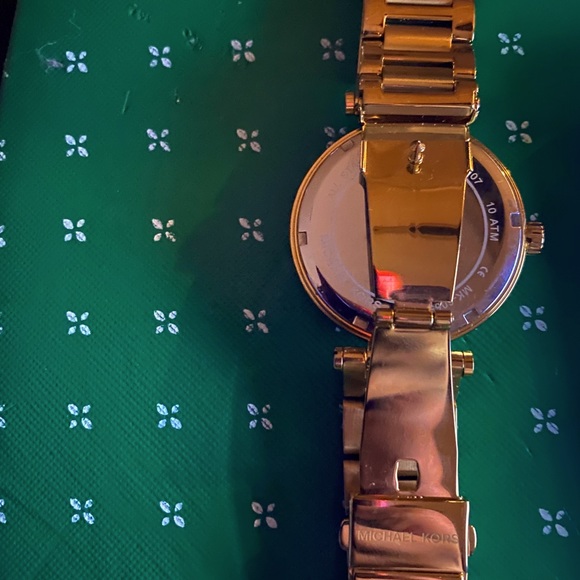 Michael Kors skylar Model # Mk6065 Gender F - Picture 5 of 6